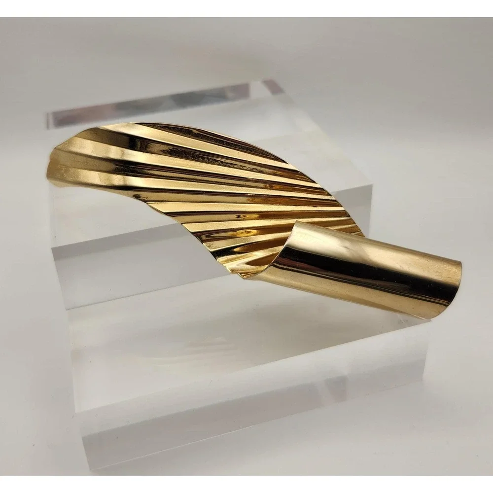 Vintage Modernist Brooch Gold Tone Pin 5 inch Leaf Wing Sculptural Scarf Clip